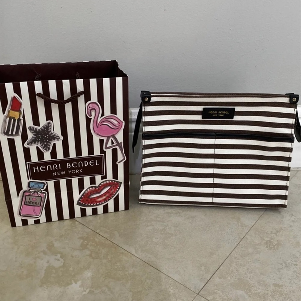 Henri Bendel Cosmetic Travel Zip Bag
